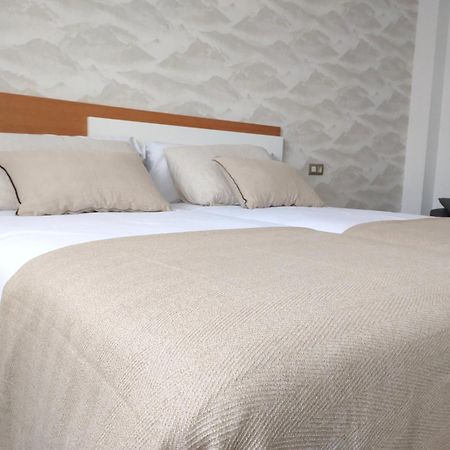 Second Home Arzua Apartamentos Rum bild
